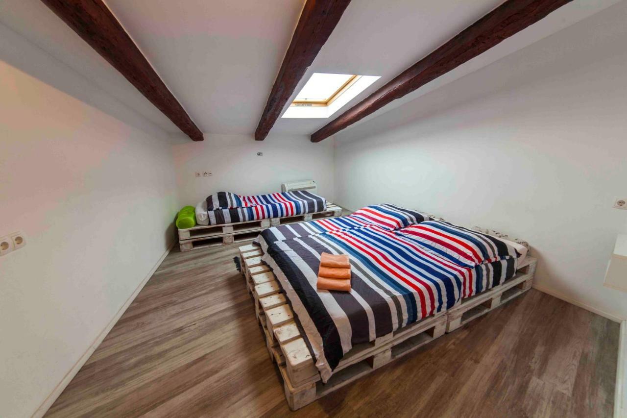 Hostel Mare Шибеник Екстер'єр фото